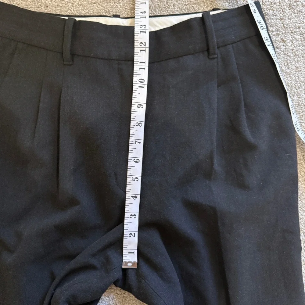 Aritzia Effortless Pant Black Pleated Trouser 10 Luxury Minimal Sophisticated